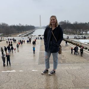 Meet your Posher, Laura